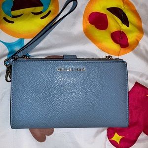 Michael Kors Wallet w/ Wristlet